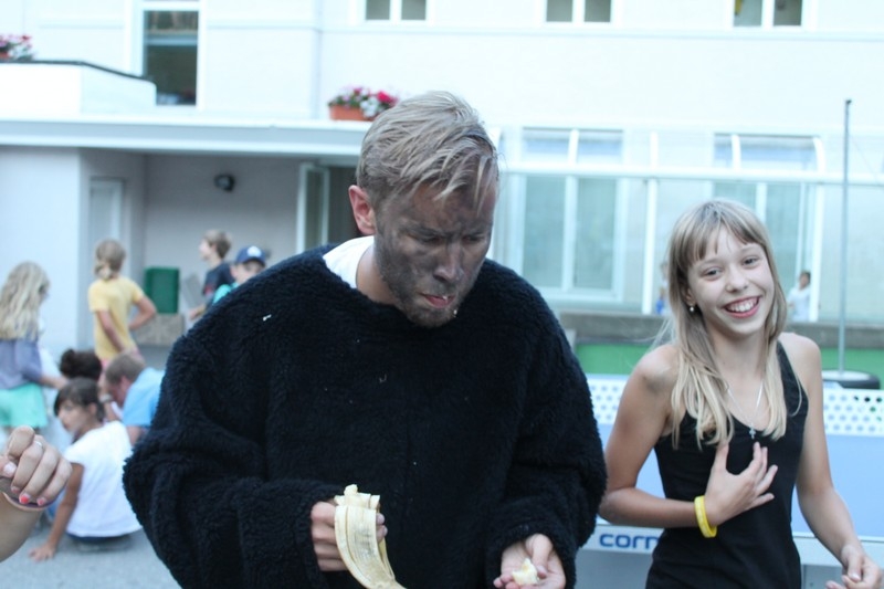Village Camps International Summer Camp Leysin, Switzerland 2025-08-09 https://www.villagecamps.com/journals_admin/images/699-34-petting zoo (148).jpg